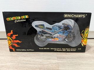 Minichamps Honda NSR500 2001 Rossi 1:12