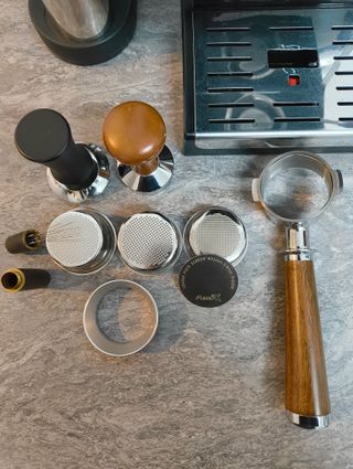 Kit Espresso DeLonghi ECP + molinillo ITOP 40