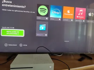 Xbox One S Blanca + 2 Mandos + GTA V