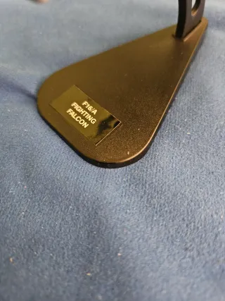 Modellino Aereo F-16 Fighting Falcon