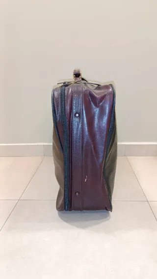 Maleta símil piel marrón y verde