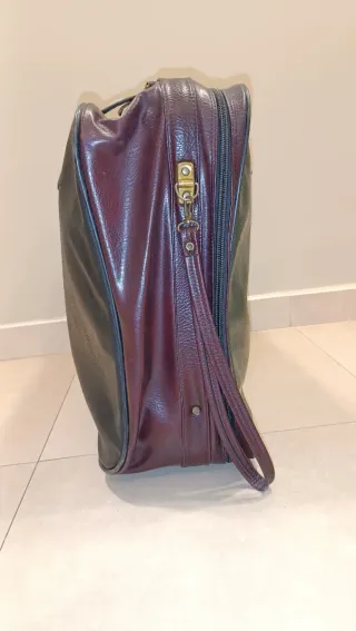 Maleta símil piel marrón y verde