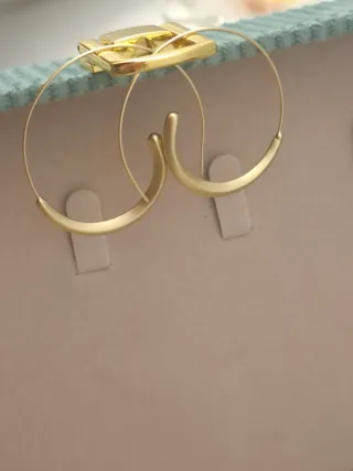 Pendientes Aro Modernos Dorado Mate