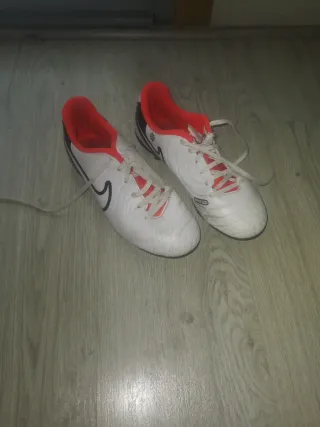 Botas de fútbol niño Nike