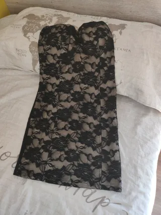 Vestido de fiesta encaje negro y beige