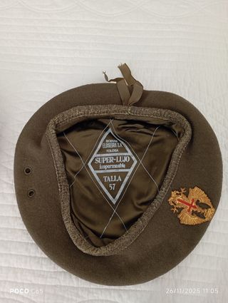 Boina y gorra militar