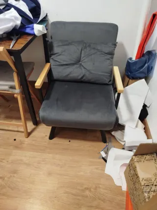 Sillón Cama Gris Tela y Madera