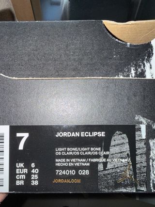 Zapatillas Jordan Eclipse ( Nike) Beige/Blanco