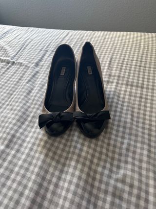 Tacones Zara Beige y Negro Talla 40