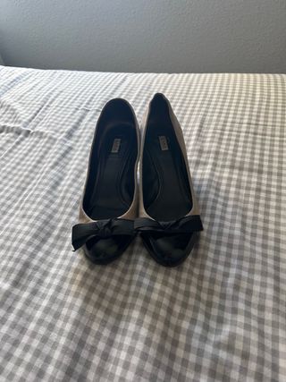 Tacones Zara Beige y Negro Talla 40