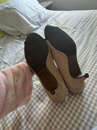 Tacones Zara Beige y Negro Talla 40