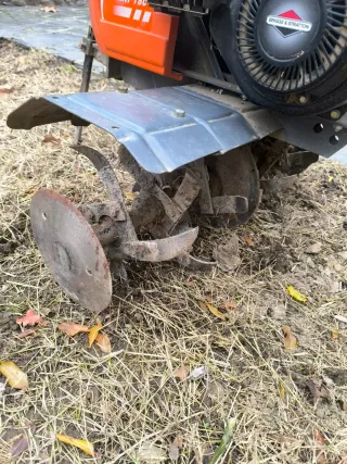 Motoazada Oleo-Mac MH180