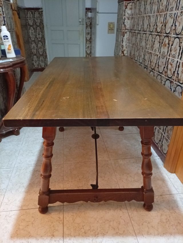 Tavolo da salotto in legno