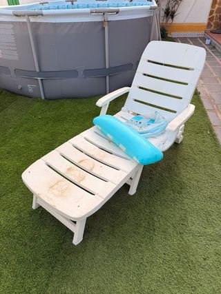 Piscina desmontable verano y hamacas