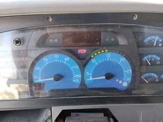 Camión Renault Kerax porta contenedor