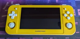 ANBERNIC RG505　イエロー Anbernic RG505 Amarillo + TF 256GB de Segunda mano por 120 EUR en