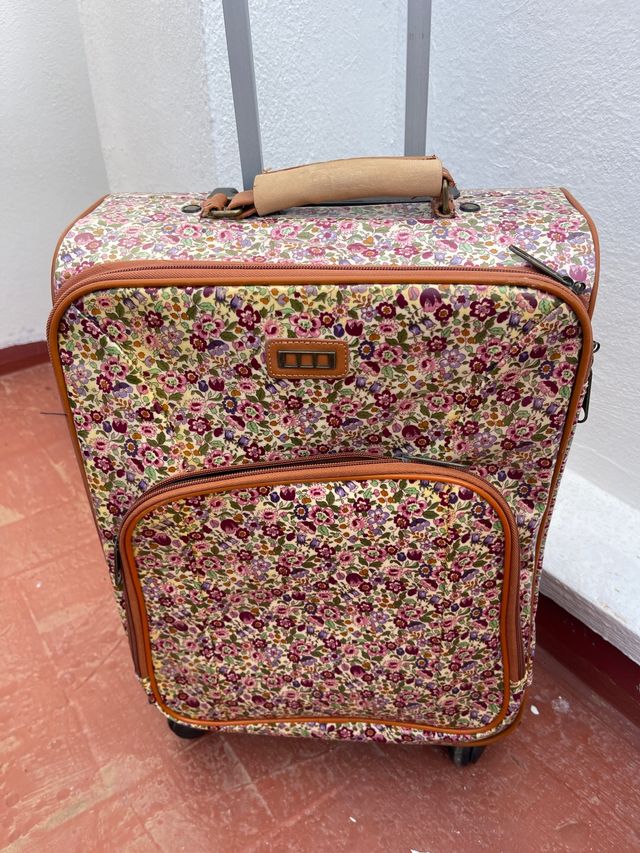 Maleta de cabina floral material impermeable