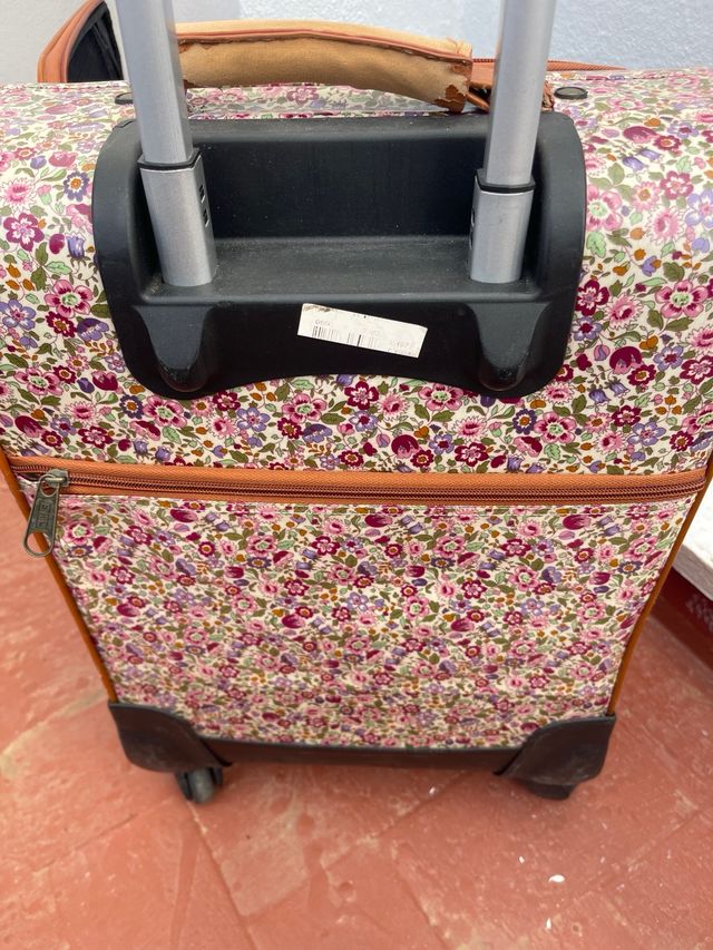 Maleta de cabina floral material impermeable