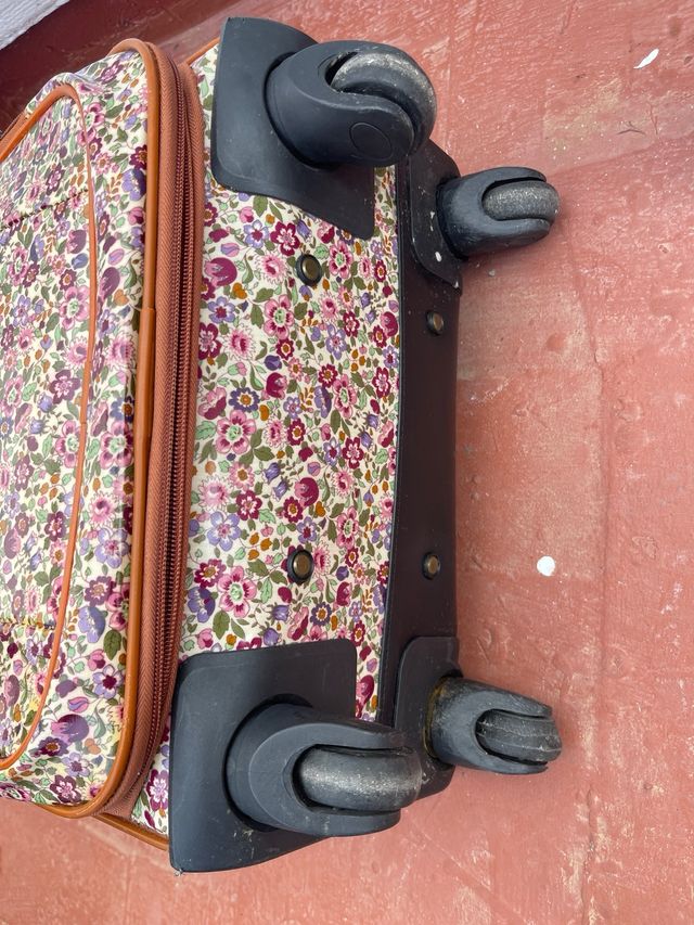 Maleta de cabina floral material impermeable