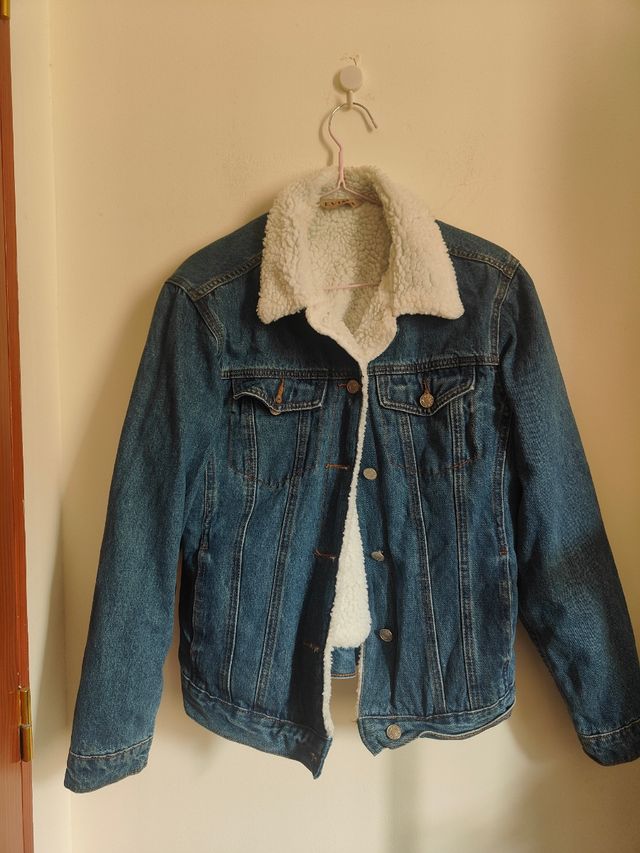 Chaqueta vaquera con forro borreguito