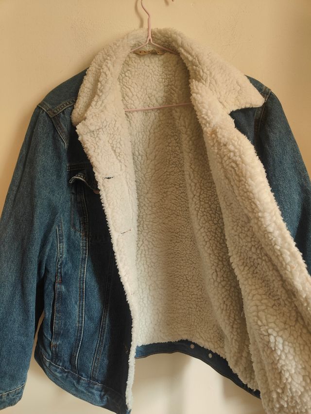 Chaqueta vaquera con forro borreguito