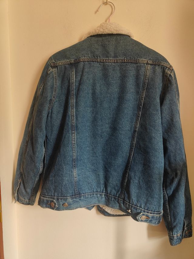 Chaqueta vaquera con forro borreguito