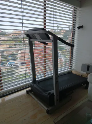 Cinta de correr poco usada