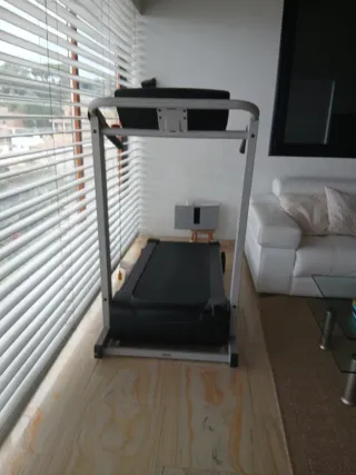 Cinta de correr poco usada