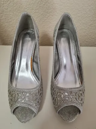 Zapatos de fiesta plateados talla 39