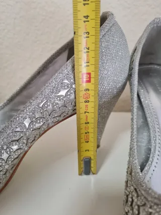 Zapatos de fiesta plateados talla 39