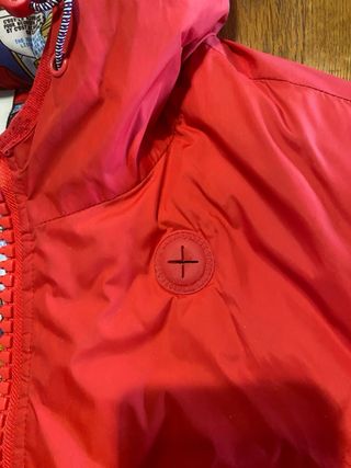 Chaqueta 80 DB Roja con Auriculares