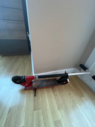 Monopatín infantil con ruedas luminosas