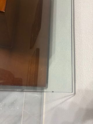 Tavolo basso design in legno massello e cristallo