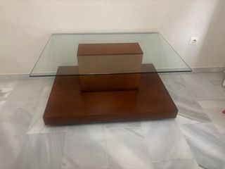 Tavolo basso design in legno massello e cristallo