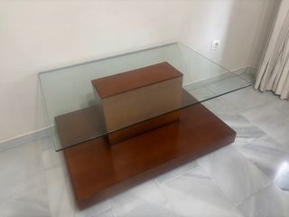 Tavolo basso design in legno massello e cristallo