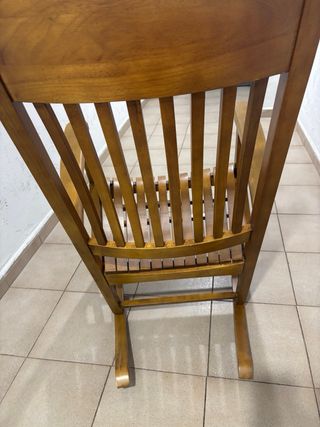 Mecedora de madera