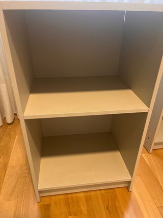 Comodini Ikea beige