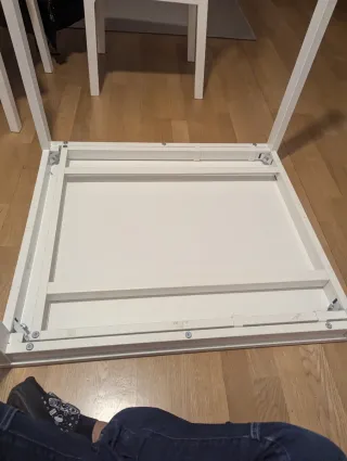 Mesa de comedor blanca y gris