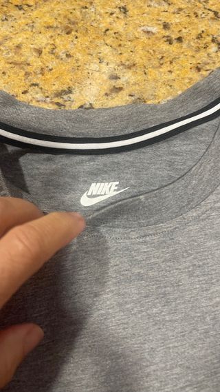 Camiseta sin mangas Nike gris