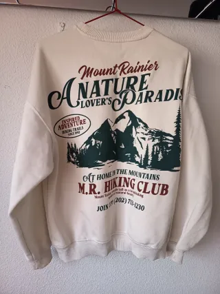 Sudadera Bershka Mount Rainier Blanco / Beige