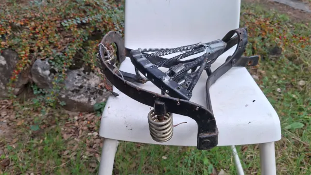 Sedile Moto Classica con Molle