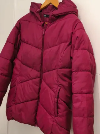 Abrigo acolchado  con capucha