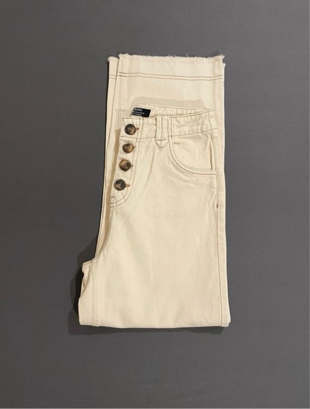 Pantalón Bershka crema Talla 36