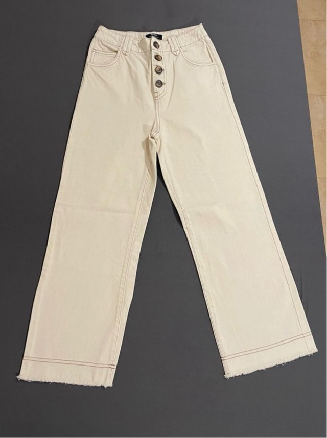 Pantalón Bershka crema Talla 36