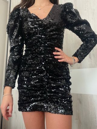 Vestido lentejuelas Zara negro