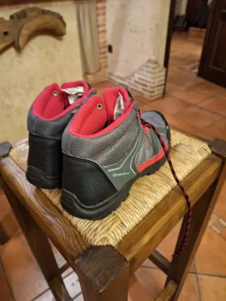 Botas de montaña Decathlon Talla 38