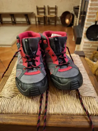 Botas de montaña Decathlon Talla 38