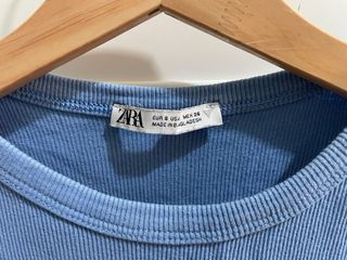 Top Zara azul canalé