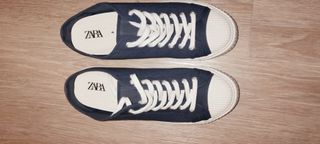 Zapatillas Zara Azul y Blanco