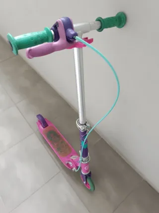 Patinete infantil rosa y morado